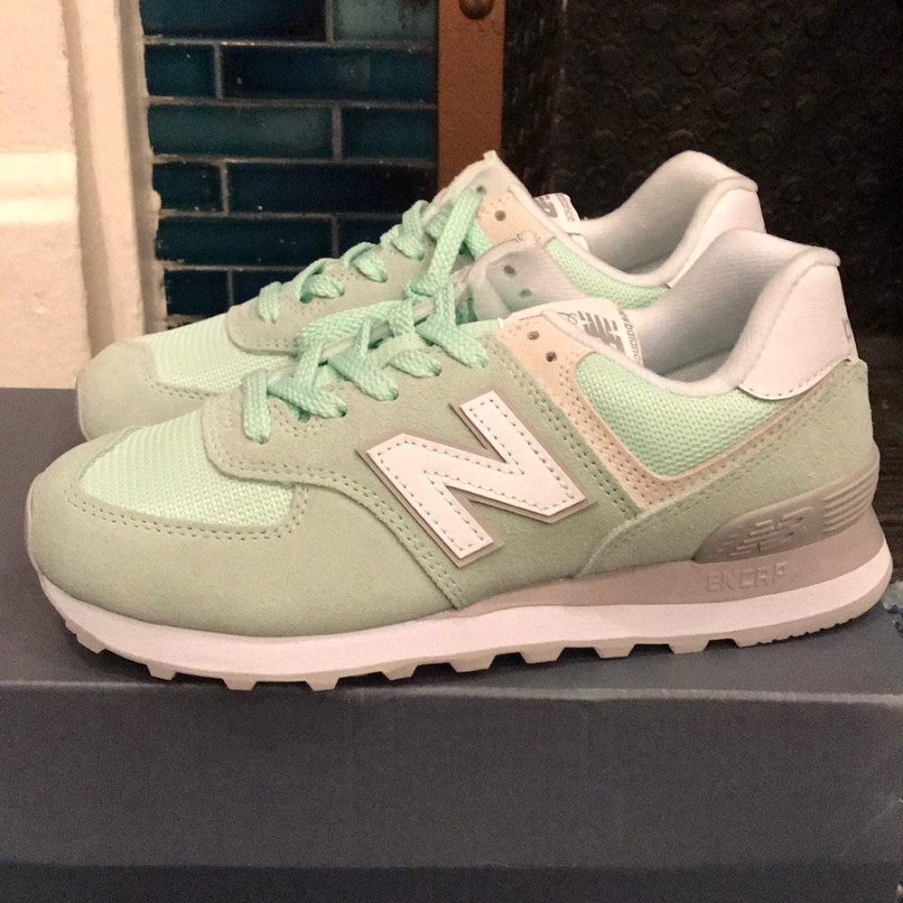 New Balance Women’s Sneakers